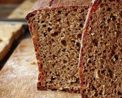 Домашній пшеничний хліб в духовці - рецепт